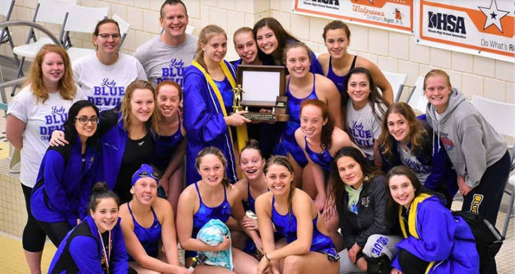 Historic Warren Girls Swimming & Diving Team Finish Season 6-0